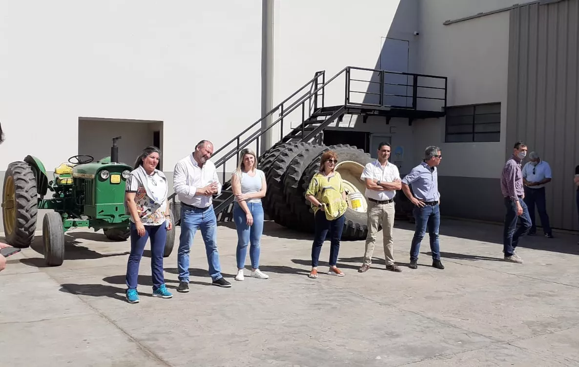 32fae12e-bab0-46a5-a00b-069fc6497a1d