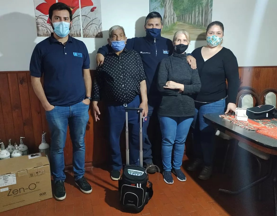 NICOLAS GOMEZ CON FAMILIA