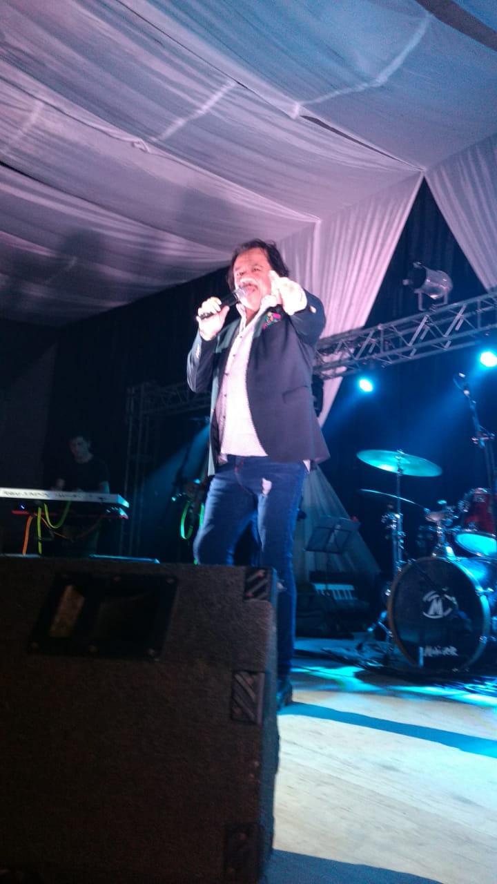 bdca1c12-b1b6-44d5-8496-30e3548cda5e