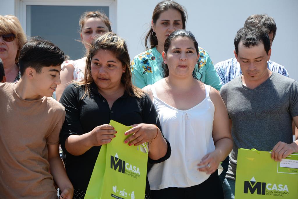 5203fc03-e07e-48b9-9c57-4db8fda371f0