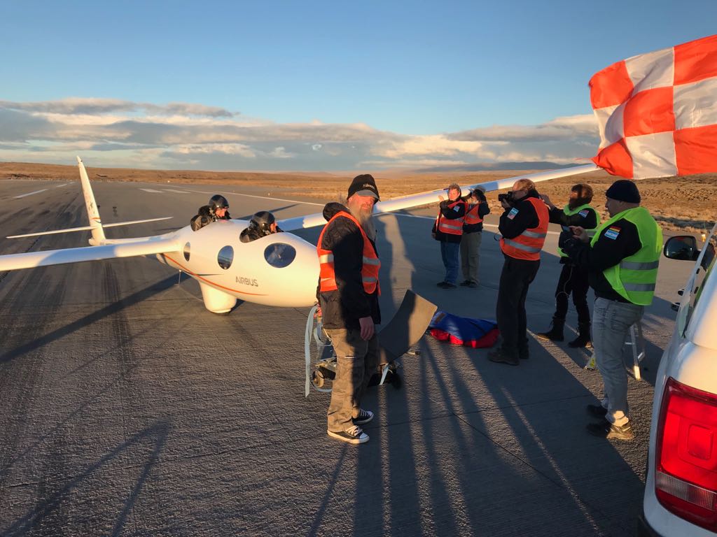 e43d373f-3b30-4a95-b5a5-ebd4a6b82be1