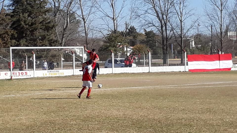 67777165_2591919094153080_406206290184896512_n