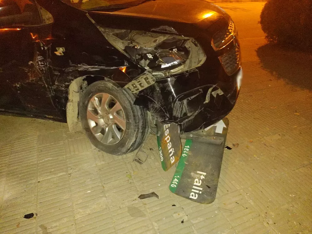 4b1b027f-5e1a-410b-9f26-39a858655848