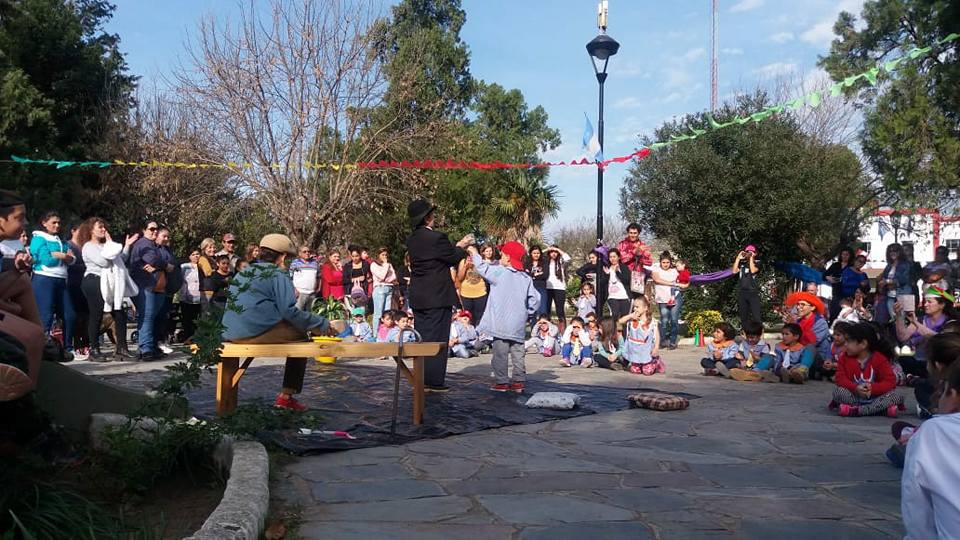 33943142_1929371353741194_7698002895462989824_n