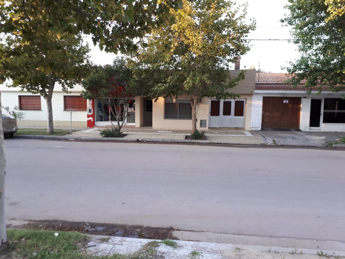 ae6ca33f-df64-4196-98c6-06e83027c68c