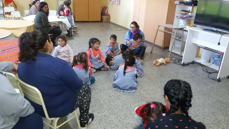 33139976_1923047824373547_8221794824592818176_n