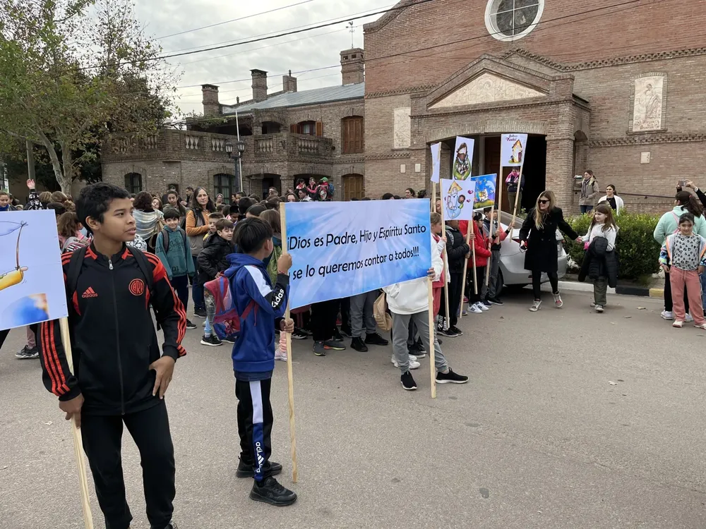 PROCESIÓN NIÑOS 6 (FILEminimizer)