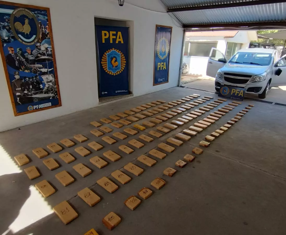 1fb06778-f9d3-4e2c-a4ef-2d9ef59c0cac