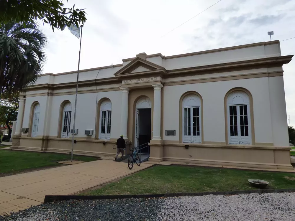 266772_resize-of-alvear-02.-