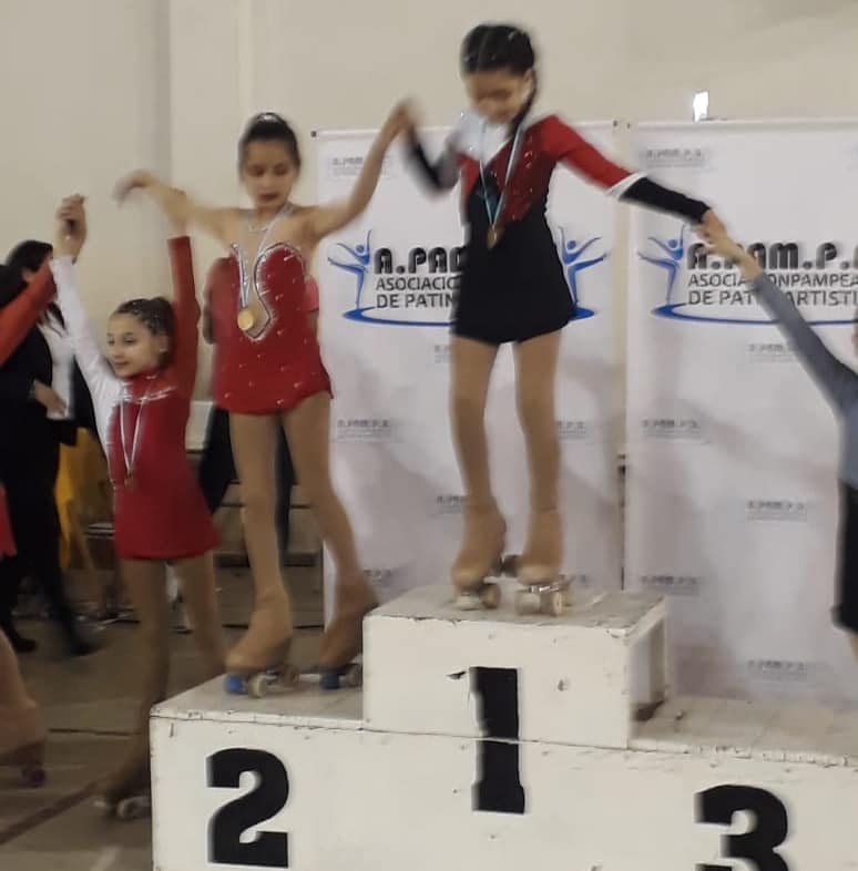 67643560_2594909090520747_4170047764173946880_n