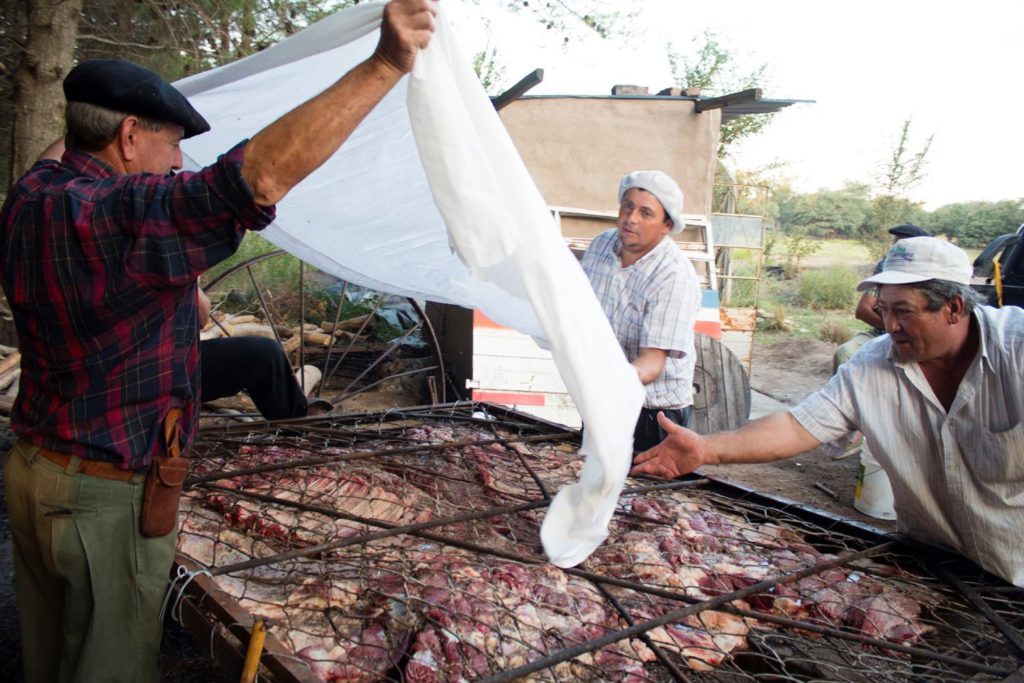 Asado con cuero Falucho  Canonero 2 