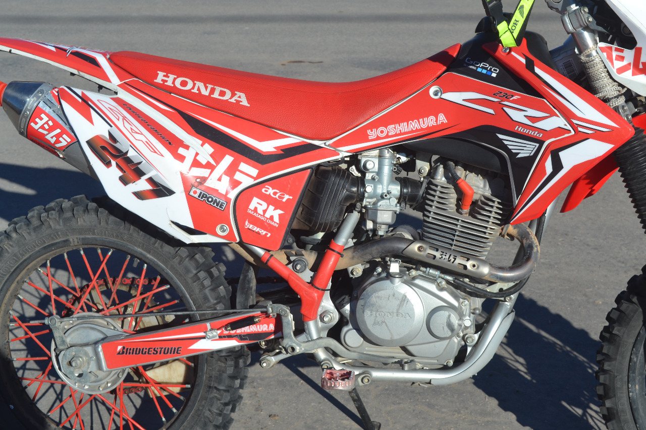 56545660-f023-48de-8c29-5de2b6da1d95