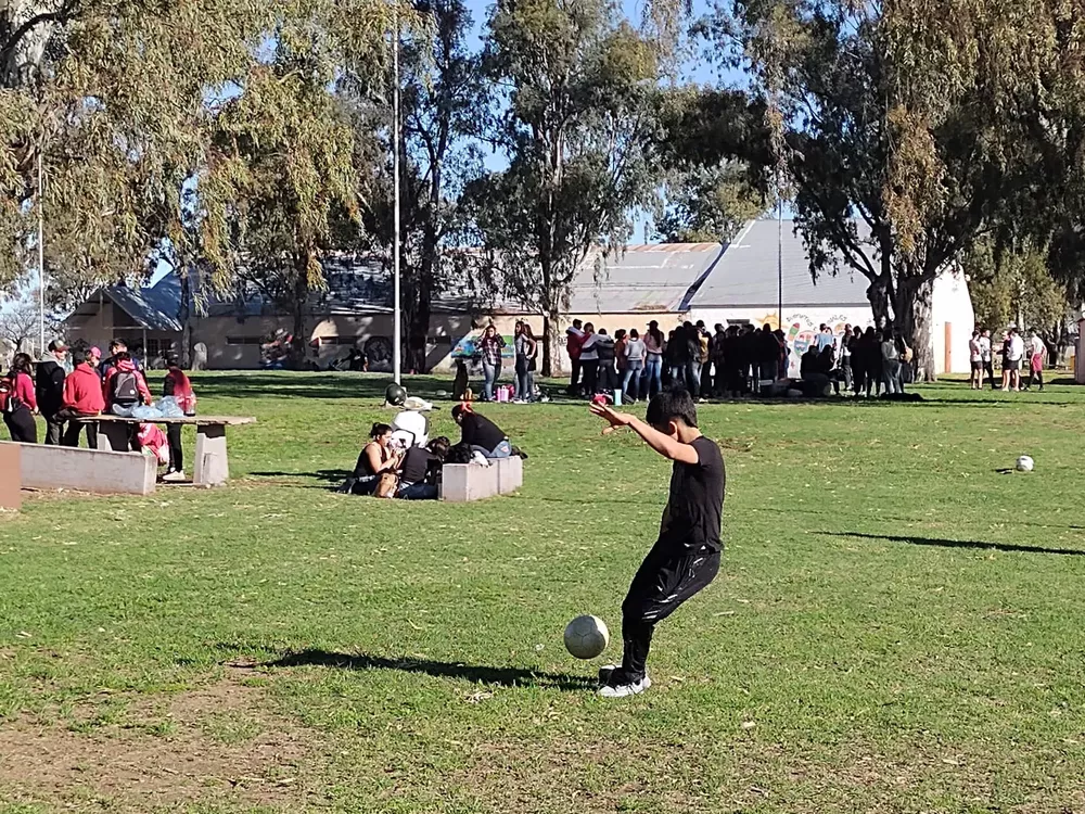 ac2493b6-c889-4852-be1e-ade12923fe6f