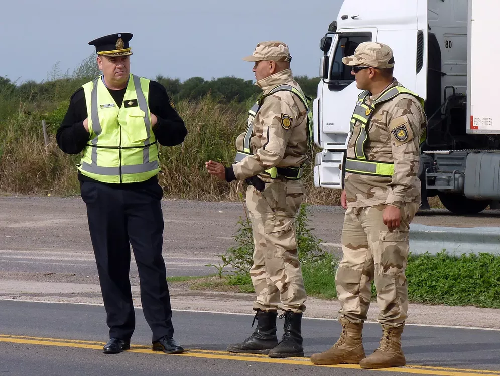 operativo policial puesto comisario ernst 1 (FILEminimizer)