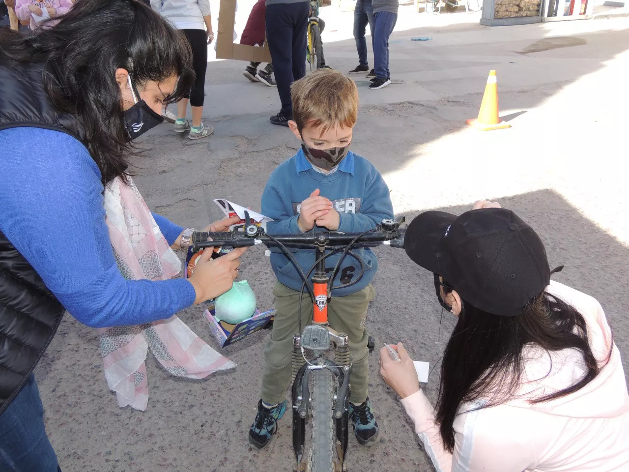 8daeb4da-a313-4af0-8611-0e9d9d705990