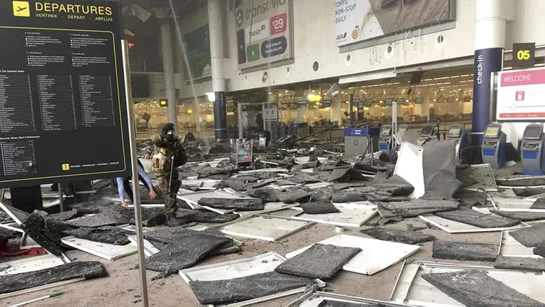 2OJLN23XLFAEXDWMWNFZ2YSJRA