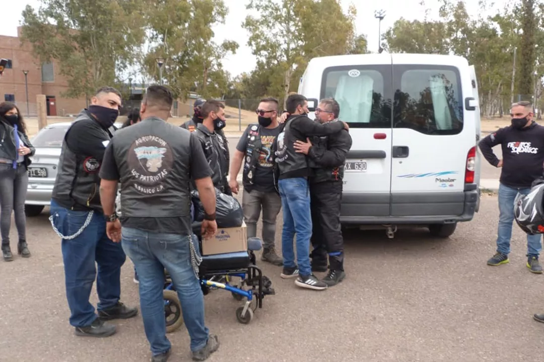 fd0d84f3-4f4d-4c3f-b495-ff9657012c1c