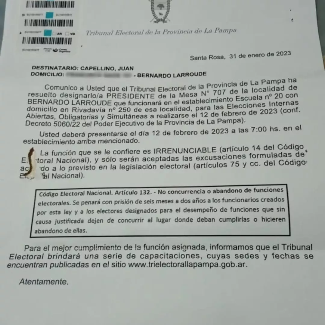 nombre pixelado