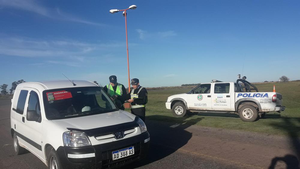 CONTROL POLICIAL ACCESO LAGOS 019