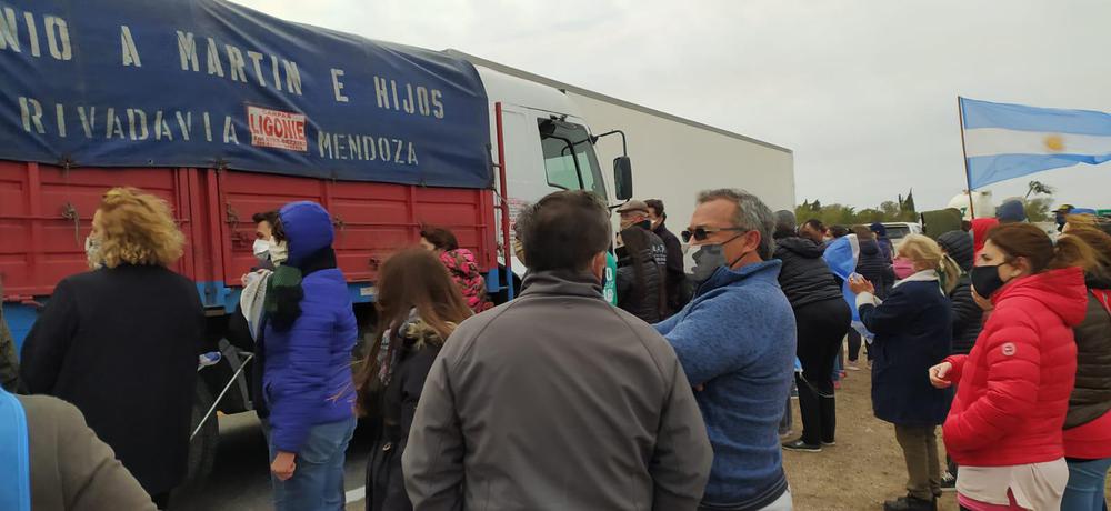 e275e595-ad54-475c-bb06-6fe88d1930dd