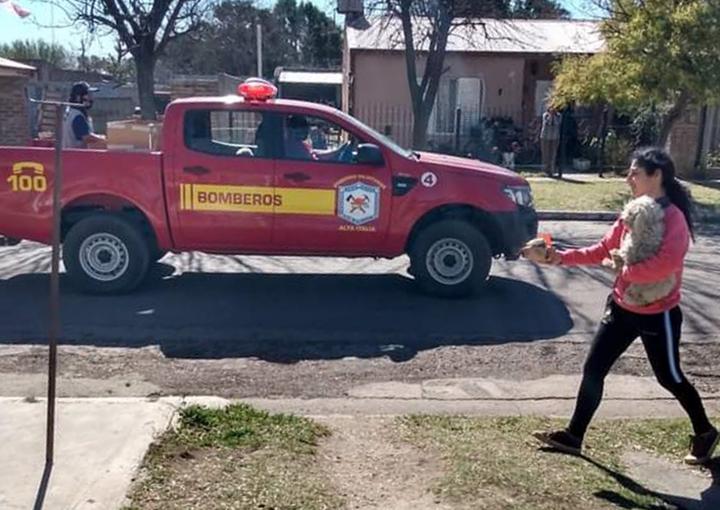 ca9a43d3-f2e9-4b2d-b64b-941b9c416661