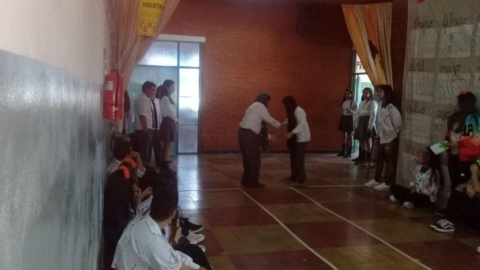 42315318_2099453100066351_2957146238119575552_n