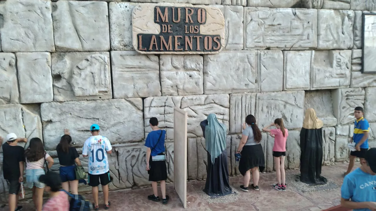 1873acdc-21cd-4026-b0b8-b0b9961679da