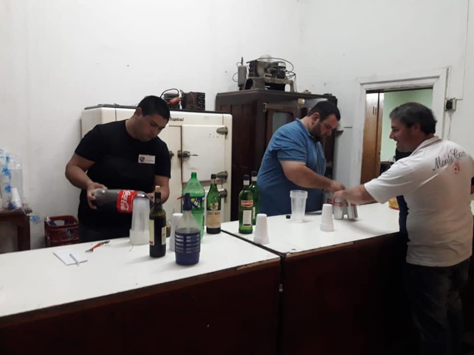 41820823_2093802373964757_2627165764783702016_n