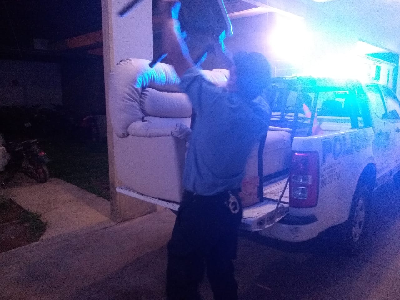 16b063a9-261f-4df0-8478-ff0094bd0b4a