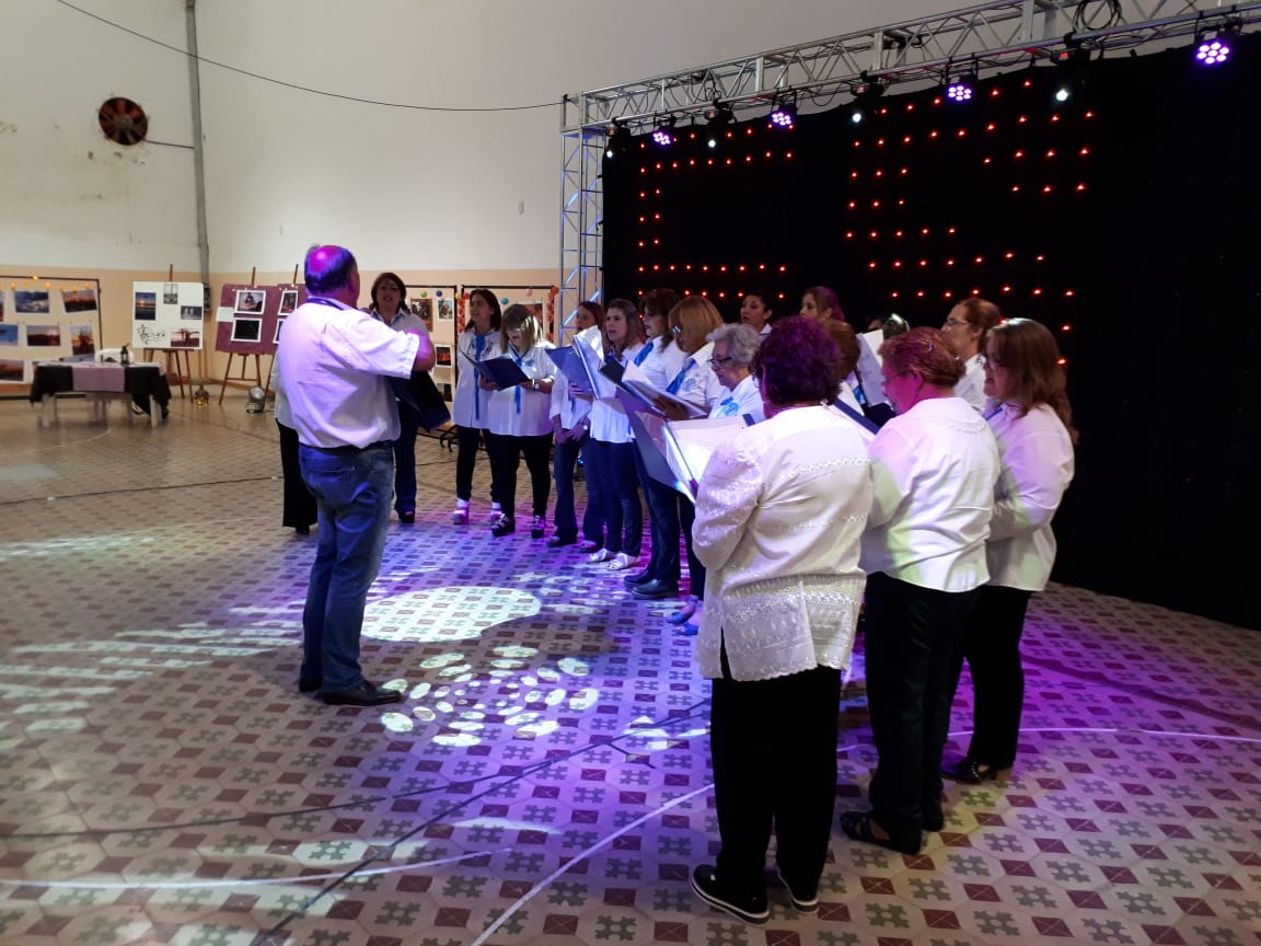 b6321c8f-8556-4eee-b6e7-629eada8ee01