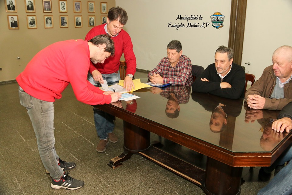 65000632_695721520856885_6278343116952961024_n