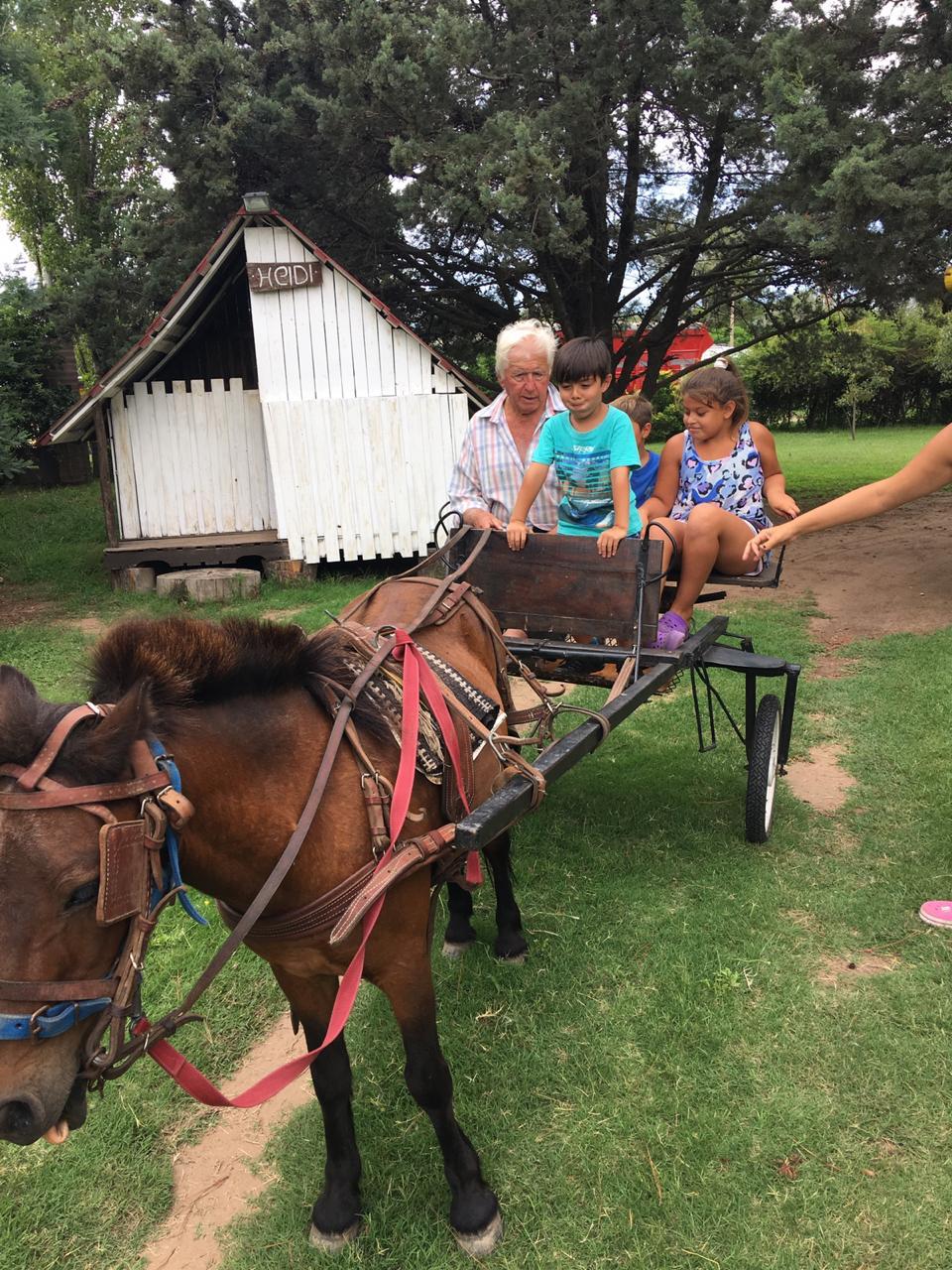 4c0c0b81-8e61-49ea-b2b0-800476f913bd