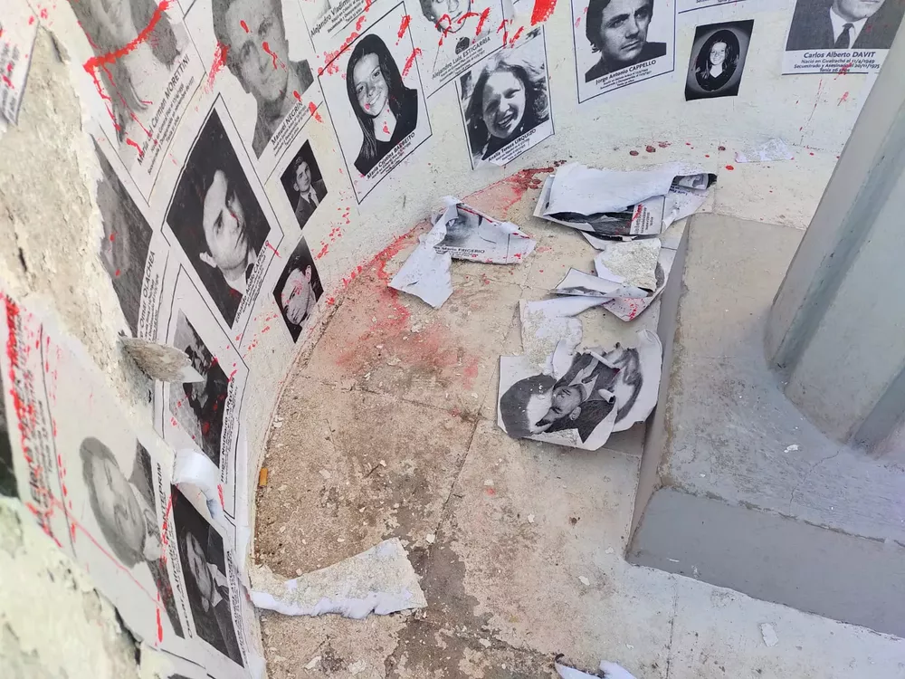 Monumento Irigoyen 4