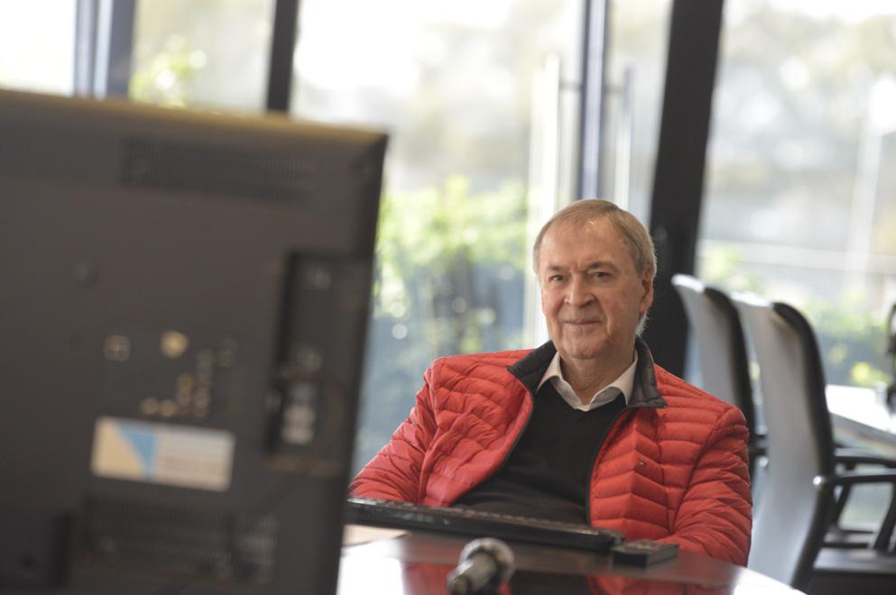 Teleconferencia-firma-de-contrato-para-obra-de-camino-rural-en-Río-Cuarto-19