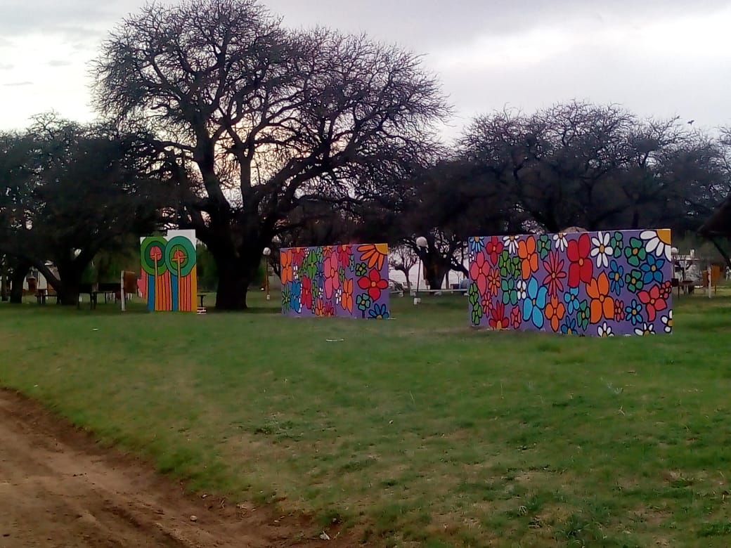 a9f702be-6655-4c9e-b272-8c94db2ea366