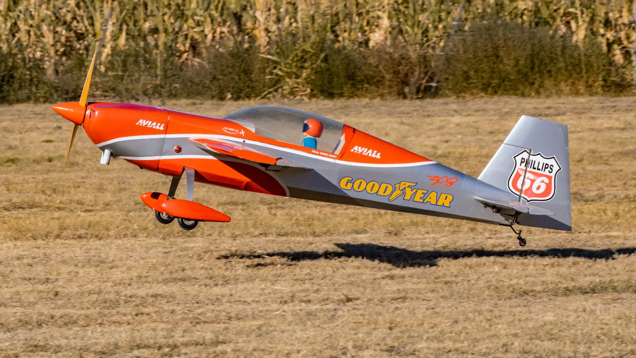 caa931c3-7a0a-4c2f-b731-e7eaf137a1d9