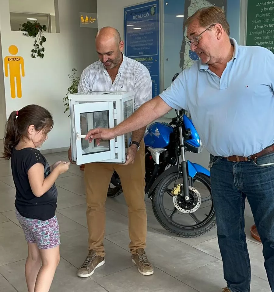 1c980878-5ac9-45a1-93d3-aedbe8f57547