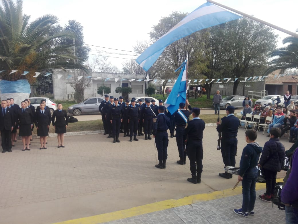 64922857_2410079439035686_3331930006401056768_n