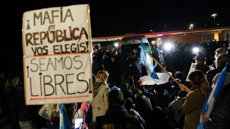 BHTFK46RUJFLNHIVASDGGWSXPU