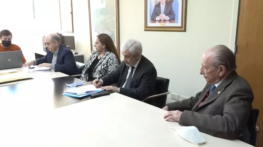 753535_2022-08-18_010