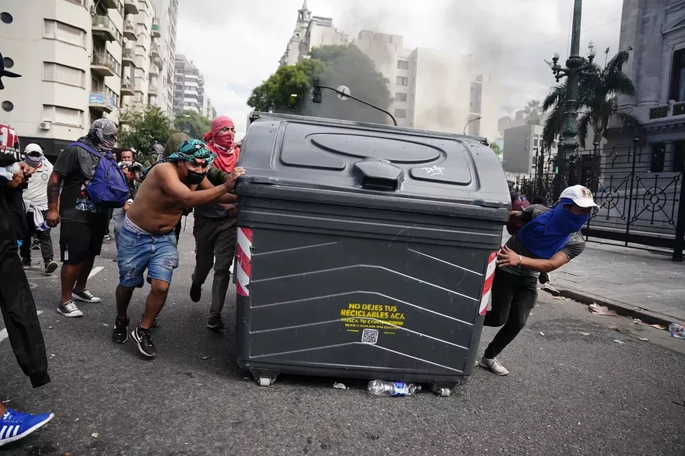 NMROXCOCORAPZGFT4WNIGPIU6I