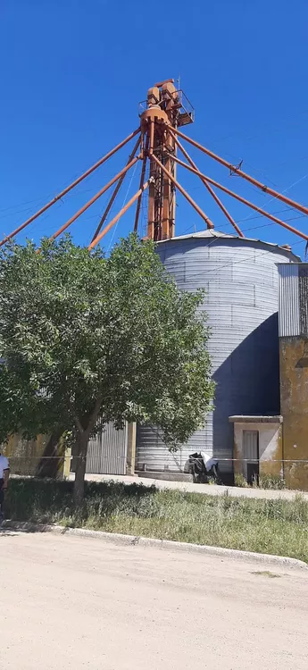 silos
