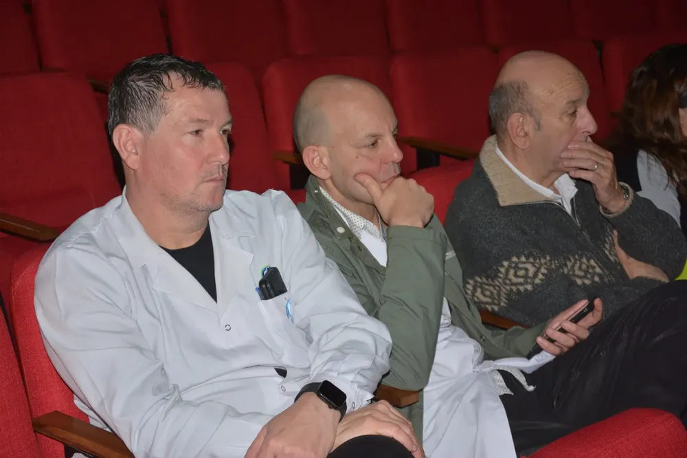 328686_7f46e928-fa08-4e67-afbe-08213492373e