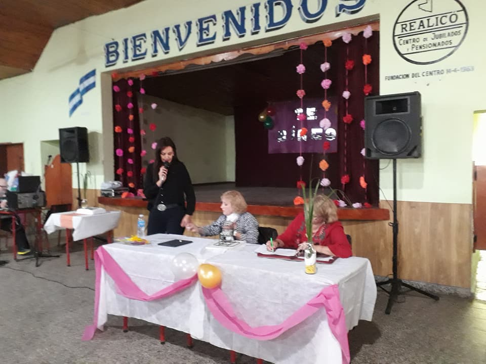 34928745_1853134174744537_2939625747964231680_n