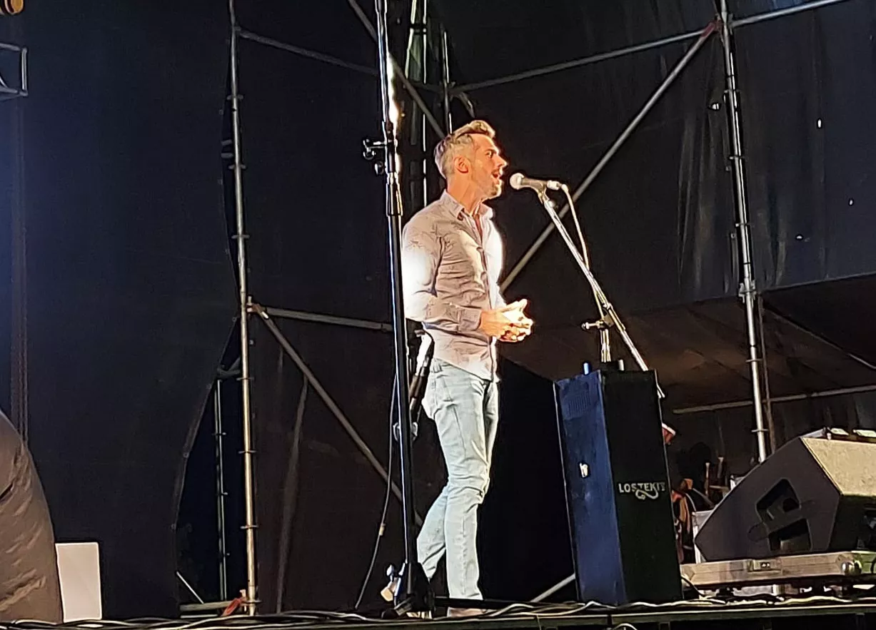 67937998-fb81-4811-bc3e-93839560a48e