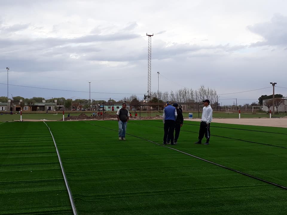 42059219_2097193630292298_2575394211817848832_n