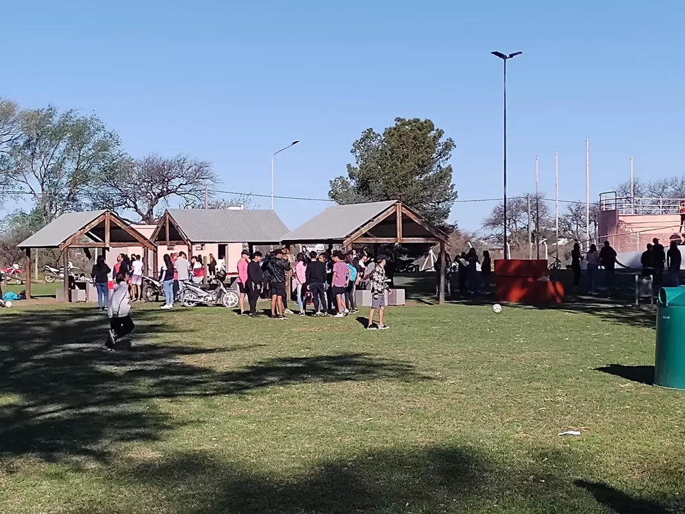 c1db3bb2-6a3f-4acb-a427-4d3e8f464b95