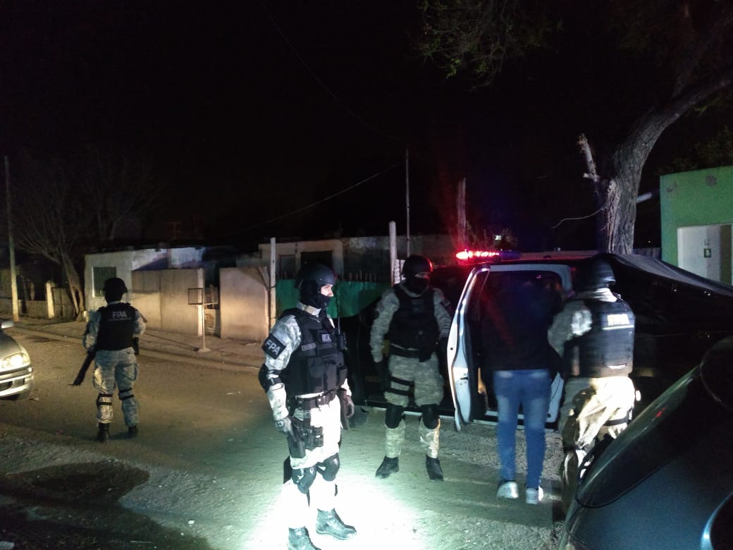 b2531634-3967-4910-8bb2-a847afa49cc3