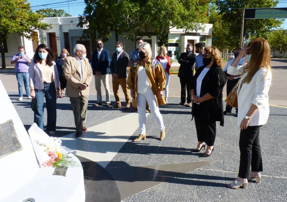 busto6 (FILEminimizer)