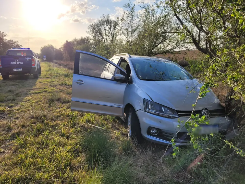 fe496784-439e-43e6-b65d-11f1ce726f4b